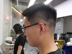 -茶发Salon·烫发染发理发