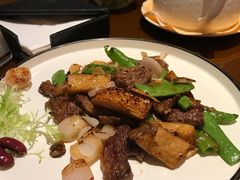 -广州中心皇冠假日酒店·百粤楼