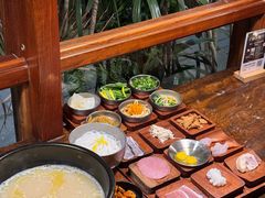 -银米·云南传统过桥米线(双廊黑金冠店)