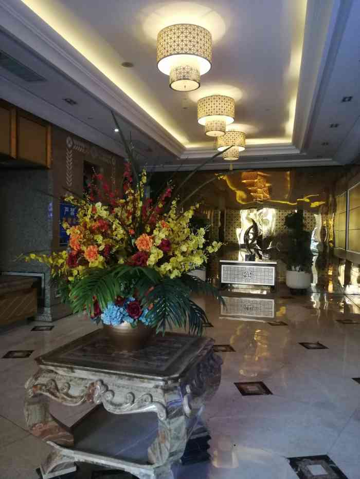 胤隆汇(钱江新城店)-"94位置:和朋友去的是钱江新城店,位于杭.