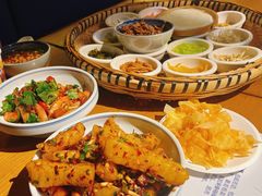 -包整·丝娃娃(一览甲秀楼风景店)