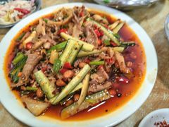 -周记翘脚牛肉