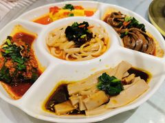 -令氏家外家周秦食府(高新店)