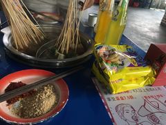 -马路边边串串香(涑河南街店)