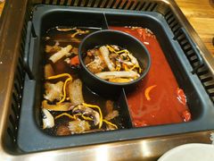 -吴氏老牌坊云南鱼豆花火锅店(通江街店)