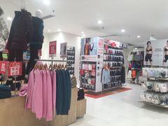 -优衣库(重庆星光时代广场店)