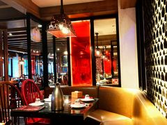大堂-江边城外烤全鱼(方庄时代购物中心店)