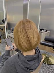 -Tloml salon
