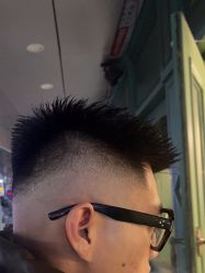 -海文先生国潮烫染男士理发馆