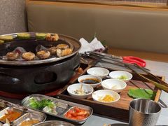 -围炉肉舍•炭烤活鳗•丹东海鲜烤肉(步行街店)