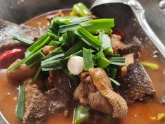 -临江餐馆二楼美食部落