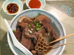 净牛杂萝卜-梓记牛什(總店)