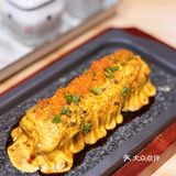 这里的樱花🌸开了，我想约你一起吃日料，好吗？