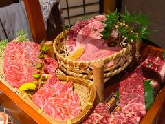 -山川小町·极番烧肉(新地假日广场店)