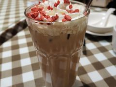 -新大咀港式茶餐厅(宝山万达店)