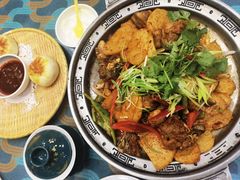 -三江源美食城