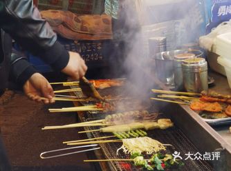 和公司隔着一条马路的晚间烟火气️