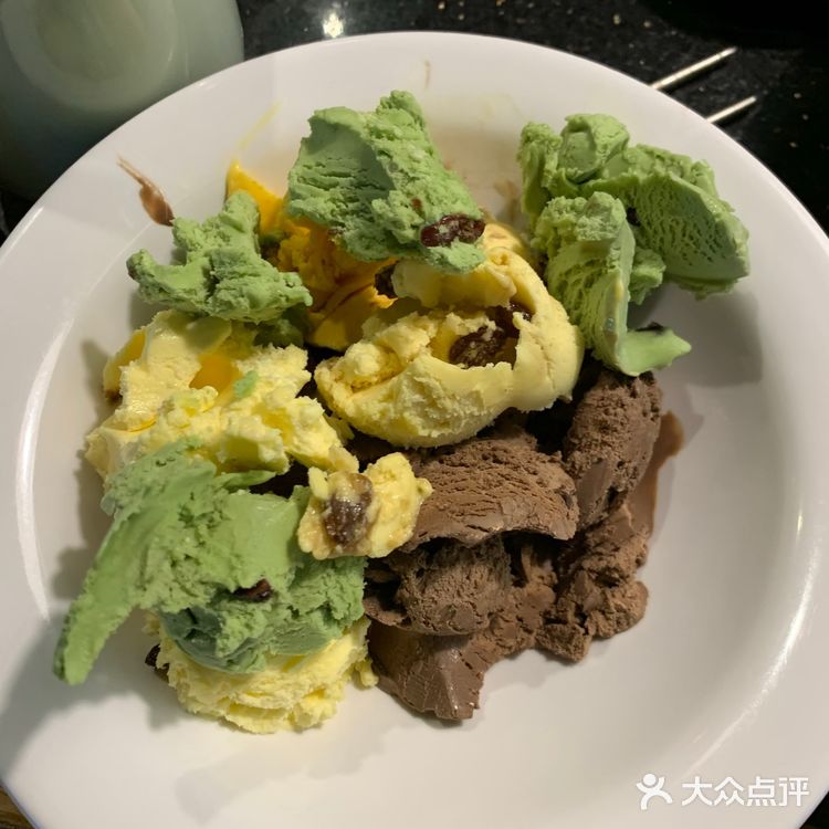 盛江山奥体店vs盛江山K11黑金店