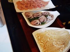 -洪焱重庆老火锅(万福花园店)