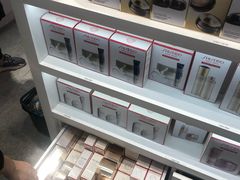 -日上免税店(三径路t3店)