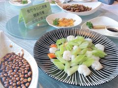 西芹虾仁-豫园万丽酒店-万丽轩中餐厅(河南南路店)