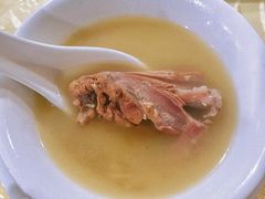 -红旗山庄(圭峰山店)