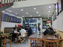 -小胡驴肉火烧 砂锅米线(义和庄店)