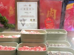 -四囍码头海鲜烧烤自助火锅(外滩南京东路悦荟广场店)