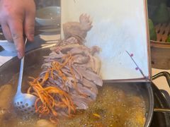-菌山里·野生菌猪肚包鸡(阳光花园店)