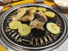 -唯成•韩国炭火烤肉 유성고기