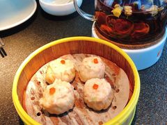 鲜虾流心烧麦-蝴蝶里·粤菜·点心(龙湖天街&滨江店)