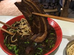-小龙大肉面馆