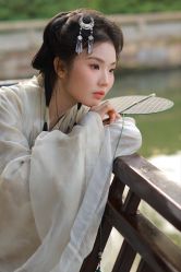 -一揽芳华汉服旗袍体验馆(拙政园店)