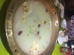 颜氏双江清水鱼-颜氏双江清水鱼一养身火锅(磁器口店)
