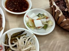 -闫家驴肉老店(华电一校店)