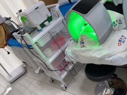 -靓芙泉专研痘痘肌