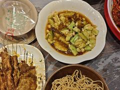 -老街烧烤大排档·地道湖北菜·龙虾馆(汉口火车站店)