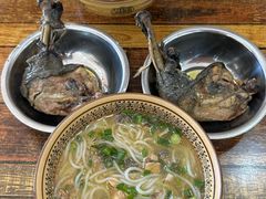 -正宗李家土鸡米线店