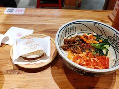 -陇上秦轩西安biangbiang面(EFC欧美金融商业城店)