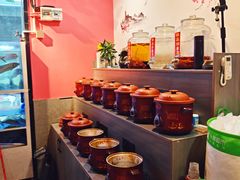 -老街烧烤大排档·地道湖北菜·龙虾馆(汉口火车站店)