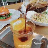 LAZZY BURGER, NICE TO EAT U.