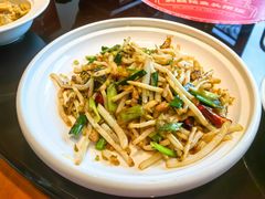 雪菜芦苇根-魏铭鱼头捞饭(晋阳路店)