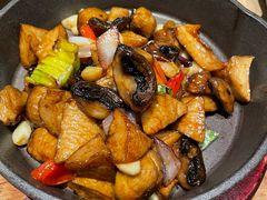 -云海肴·汽锅鸡·云南代表菜(天山百盛优客店)