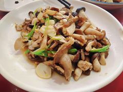 -邱二餐馆
