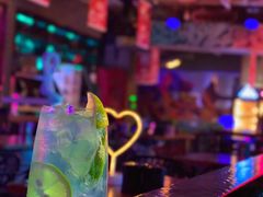 -UP嘻哈酒吧(粉巢店)