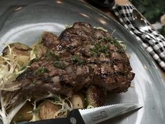 -ROAST coffee & eatery