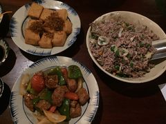 -Cuc Gach Quan Restaurant