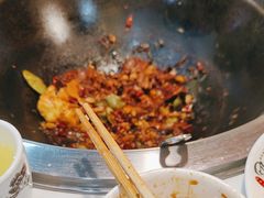-哈尔滨烧烤·山河村铁锅炖(交大店)