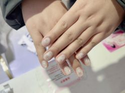 -瞧·享轻奢美甲美睫