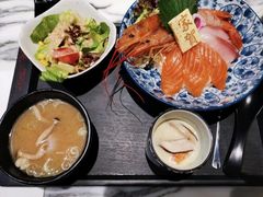 -家贺屋刺身寿司专门店